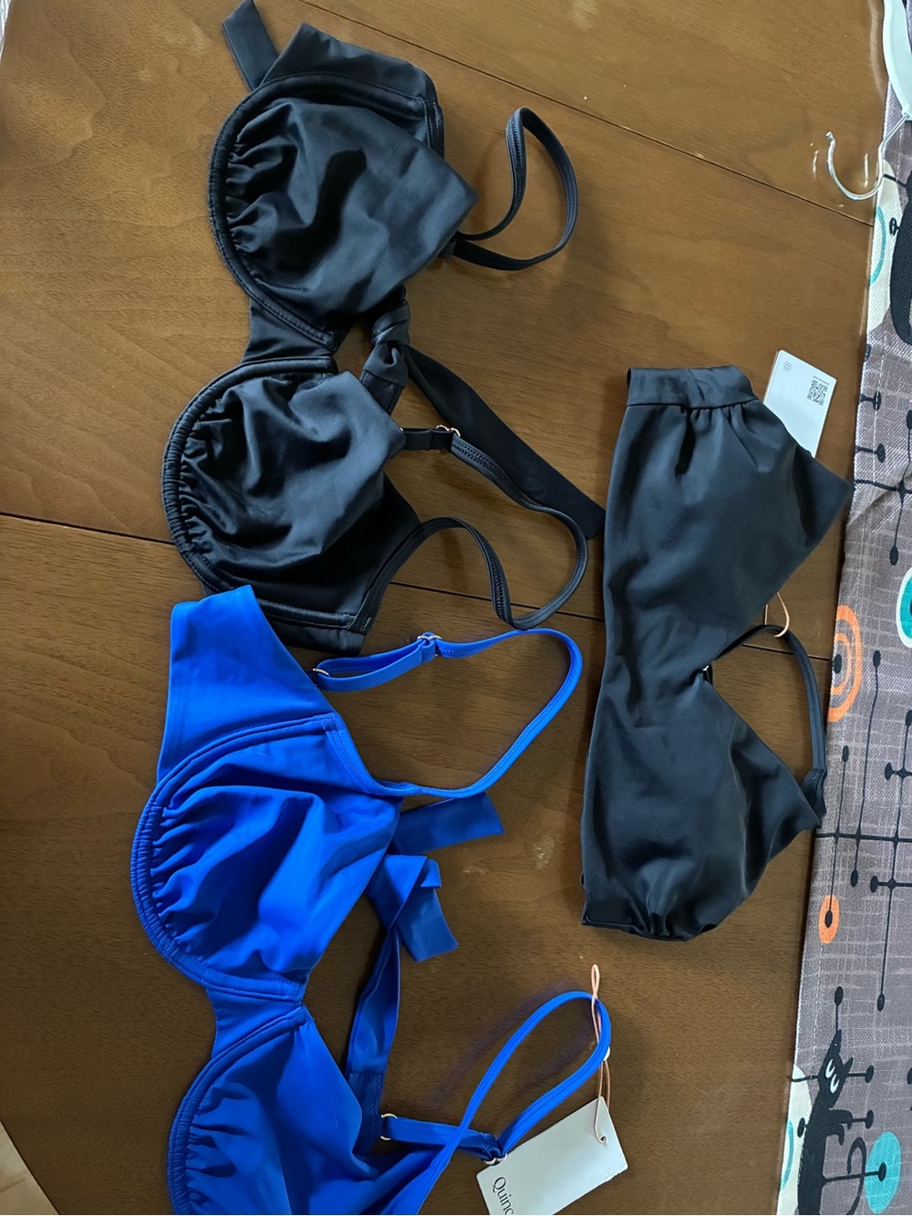 Quince Black & Bright Blue Underwire Swim Tops. Set of 3 NWT. Large